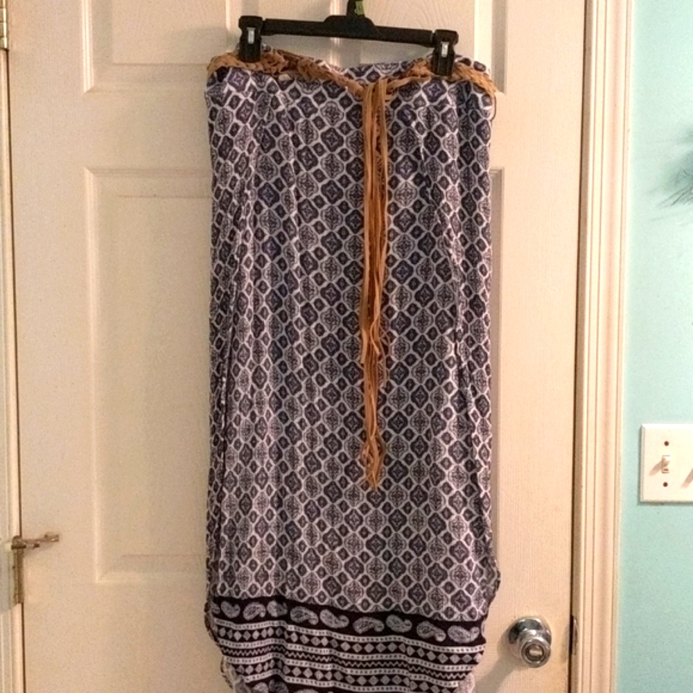 Faded Glory skirt, Size XL (16-18)